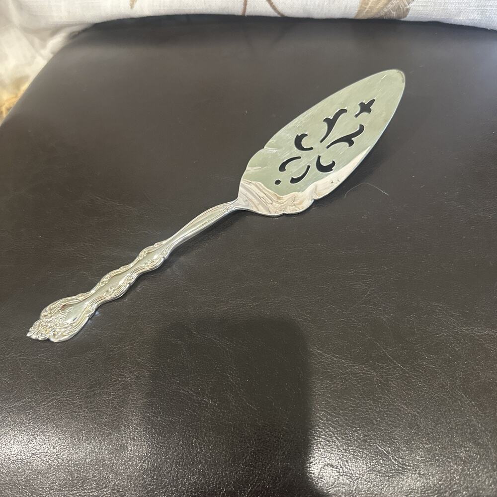 International INTERLUDE Silver Plate 1971 Silverware Flatware Pastery Server